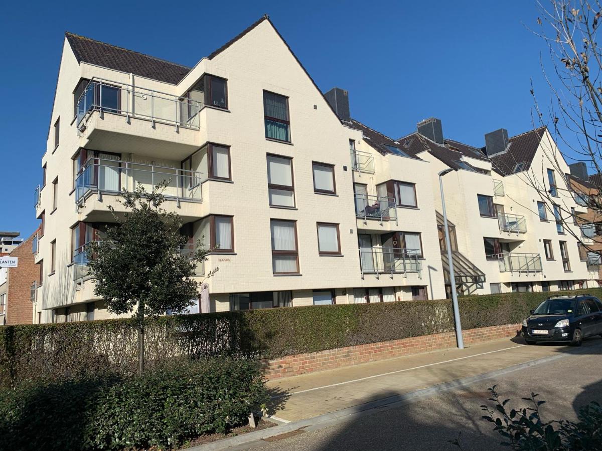 Top Appartement Met Garage "Au Franelle" Oostende Eksteriør billede